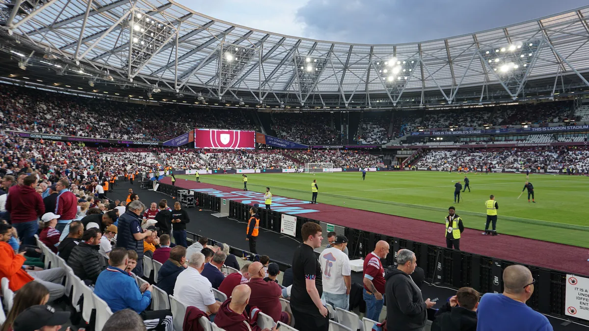 Il London Stadium prima di un derby londinese